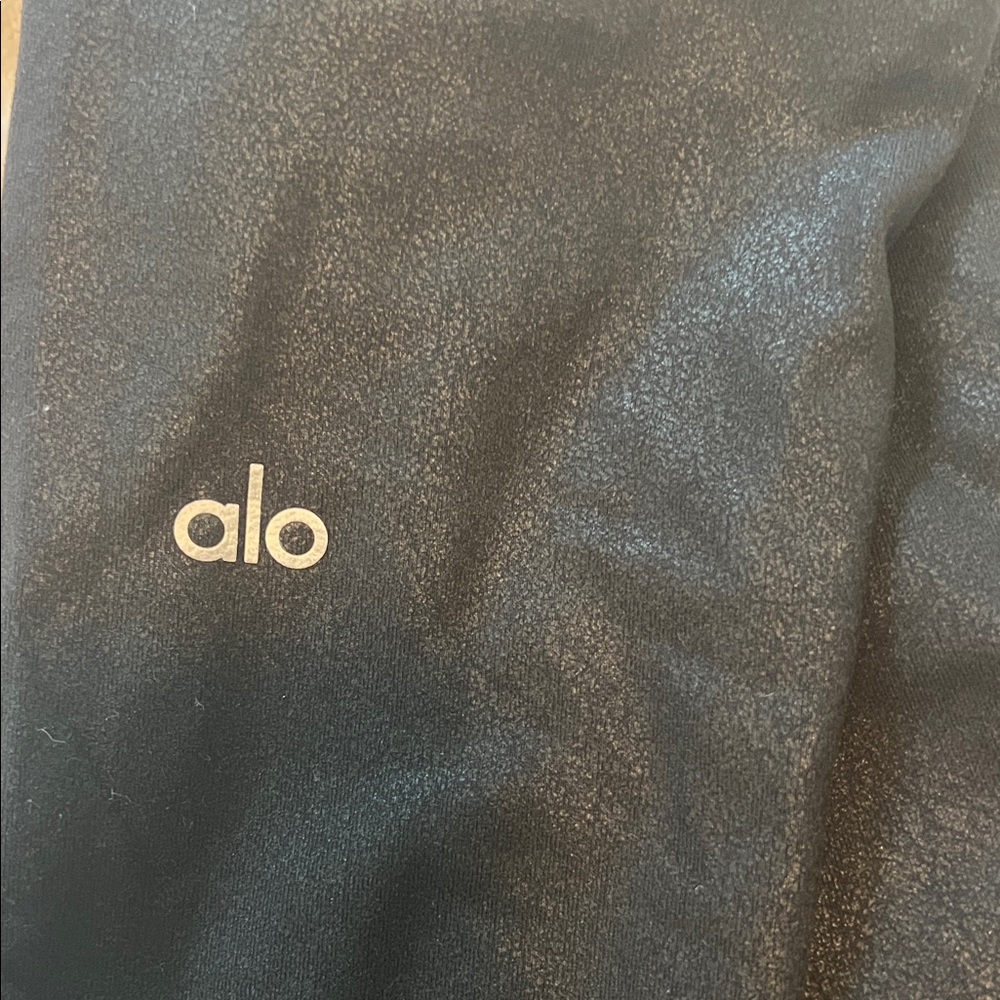 ALO Yoga Black Leggings Small Faux Leather Texture Look - Picture 2 of 5